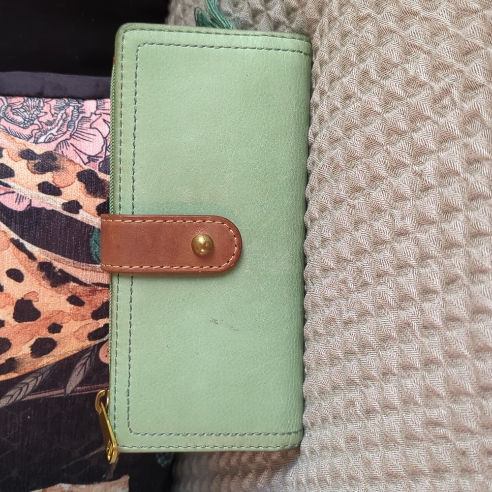 Fossil Wallet